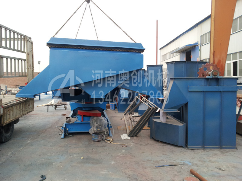 石墨粉除雜直線篩分機(jī)選型介紹