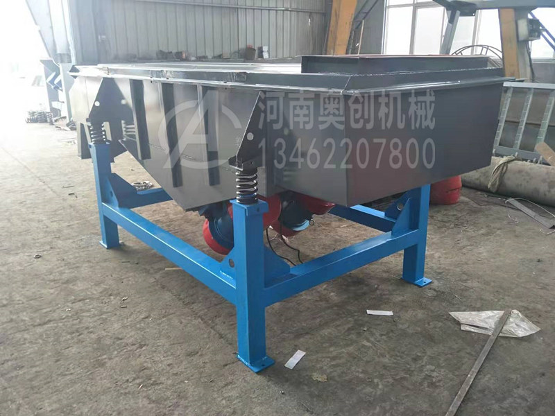 石灰粉顆粒除雜分級(jí)專用直線振動(dòng)篩木質(zhì)框架的優(yōu)缺點(diǎn)