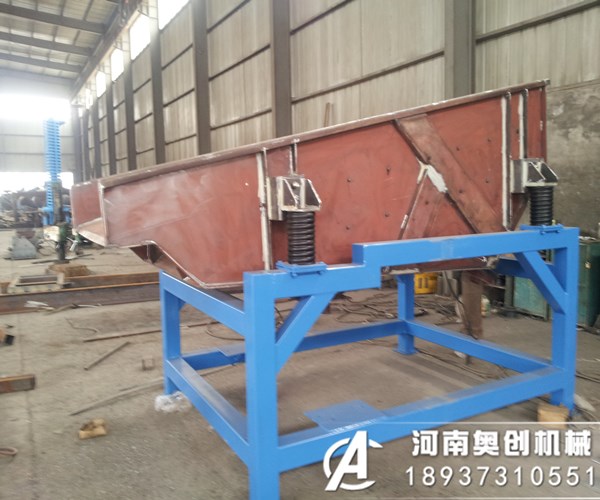 如何根據(jù)物料的大小，所需要產(chǎn)量選擇適合的振動(dòng)篩吶？