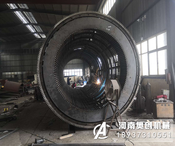 大型無軸滾筒篩安裝調(diào)試使用維修的注意事項(xiàng)