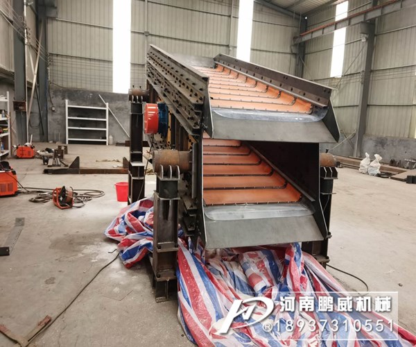 細粉篩分機-現(xiàn)在針對細粉篩分的振動設(shè)備有那幾種形式的？