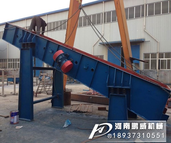 直線振動篩工作原理已經(jīng)生產(chǎn)技術(shù)參數(shù)