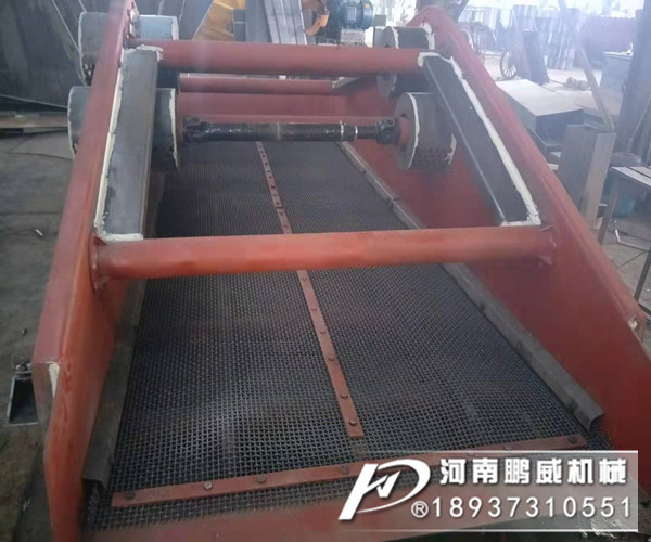 弧形篩結構與工作原理和振動篩有什么區(qū)別？