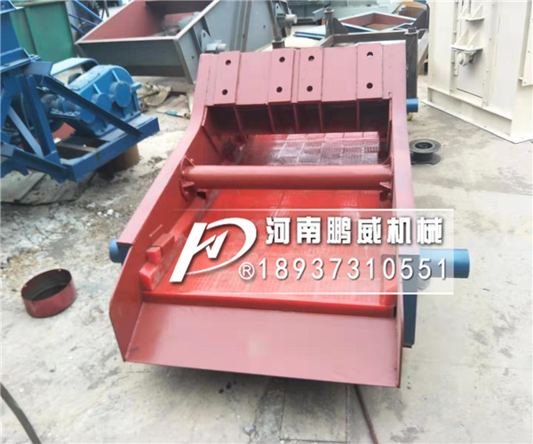 直線尾礦振動脫水篩多少錢一臺？